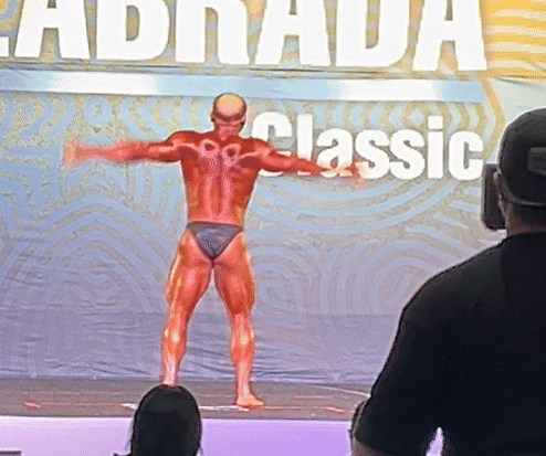 Bodybuilding pose